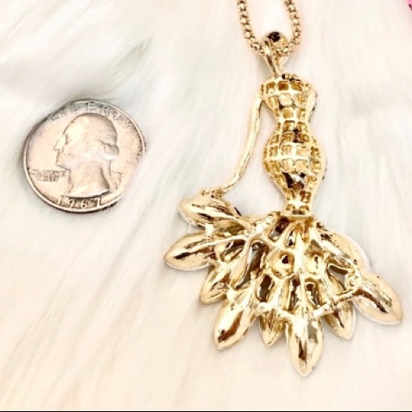 NEW! Glamour Lady Pendant Betsey Johnson Necklace - Picture 2 of 2